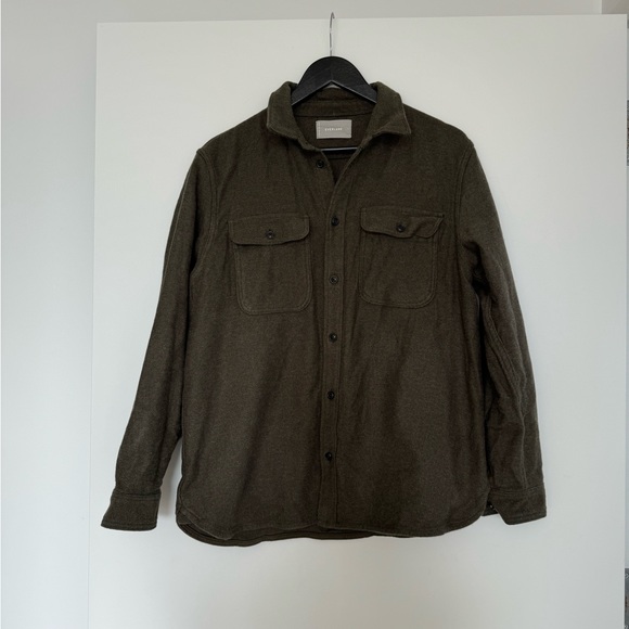 Everlane Button Down Shacket in Dark Green - Picture 2 of 5